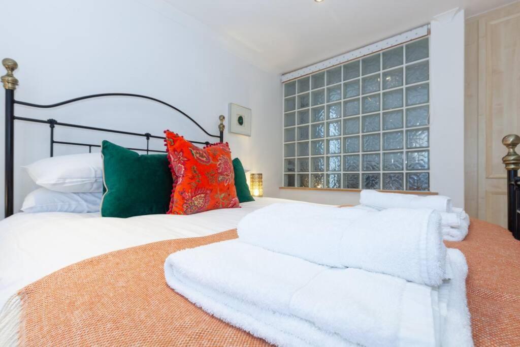 Apartment In The Heart Of The City Centre, Live Like A Local Оксфорд Екстериор снимка