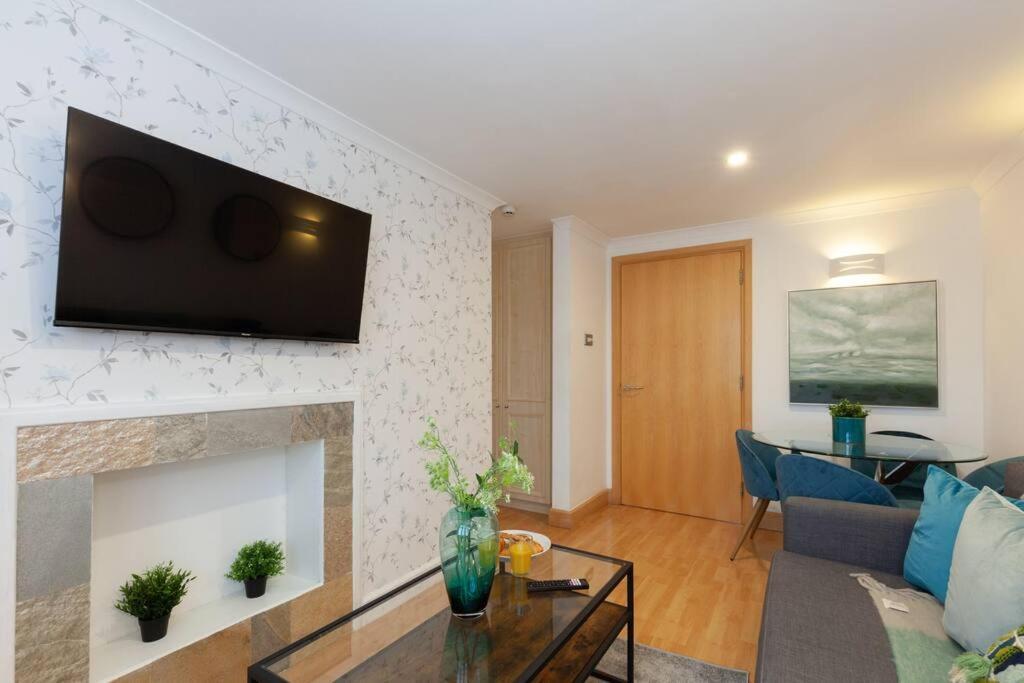 Apartment In The Heart Of The City Centre, Live Like A Local Оксфорд Екстериор снимка