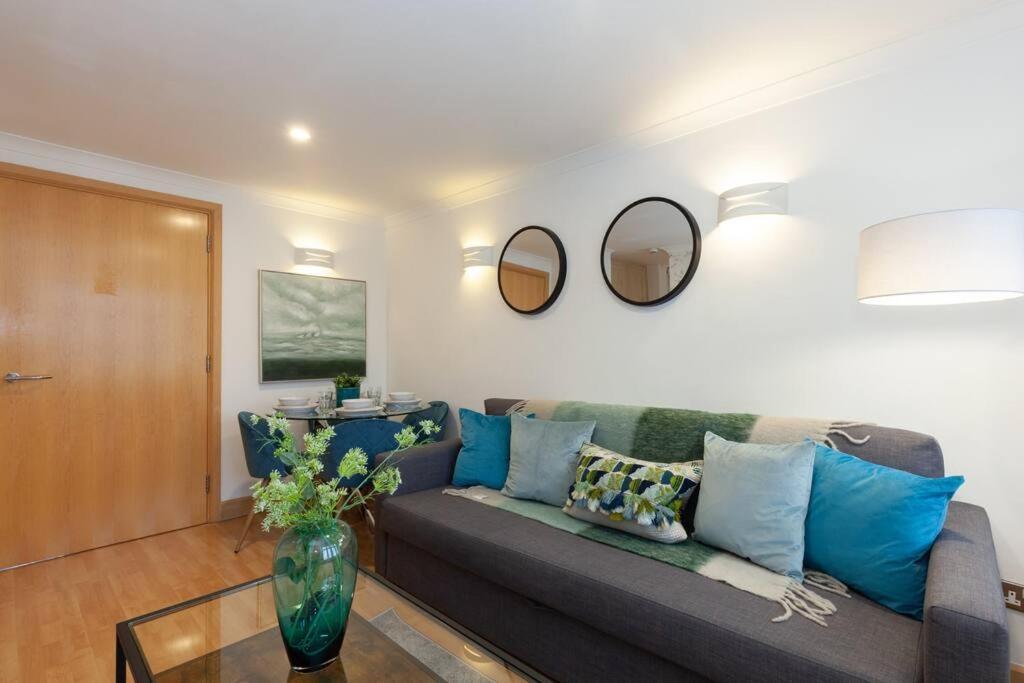 Apartment In The Heart Of The City Centre, Live Like A Local Оксфорд Екстериор снимка
